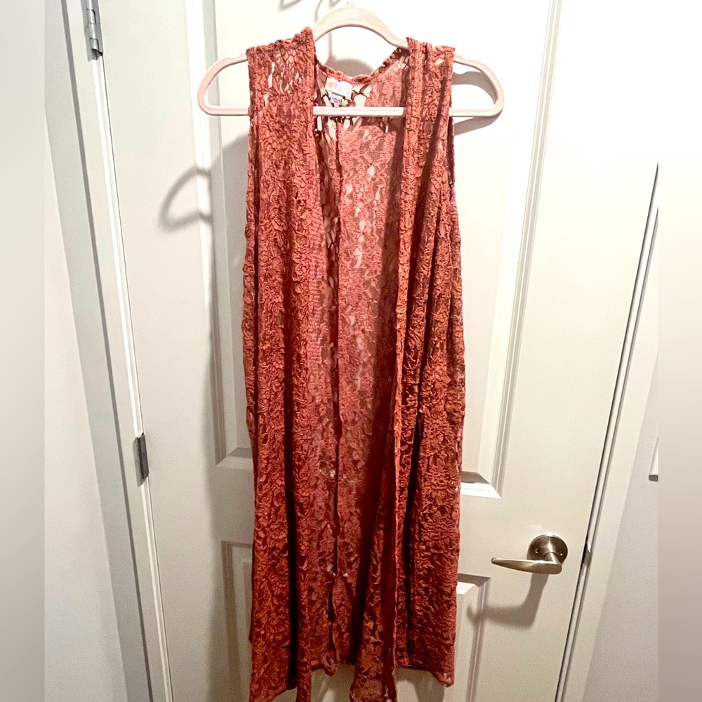 Lace duster rose pink color